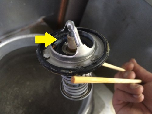 サーモスタット弁の開き
