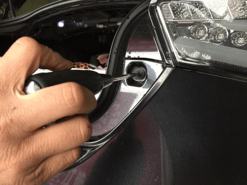 ボルト取り外し