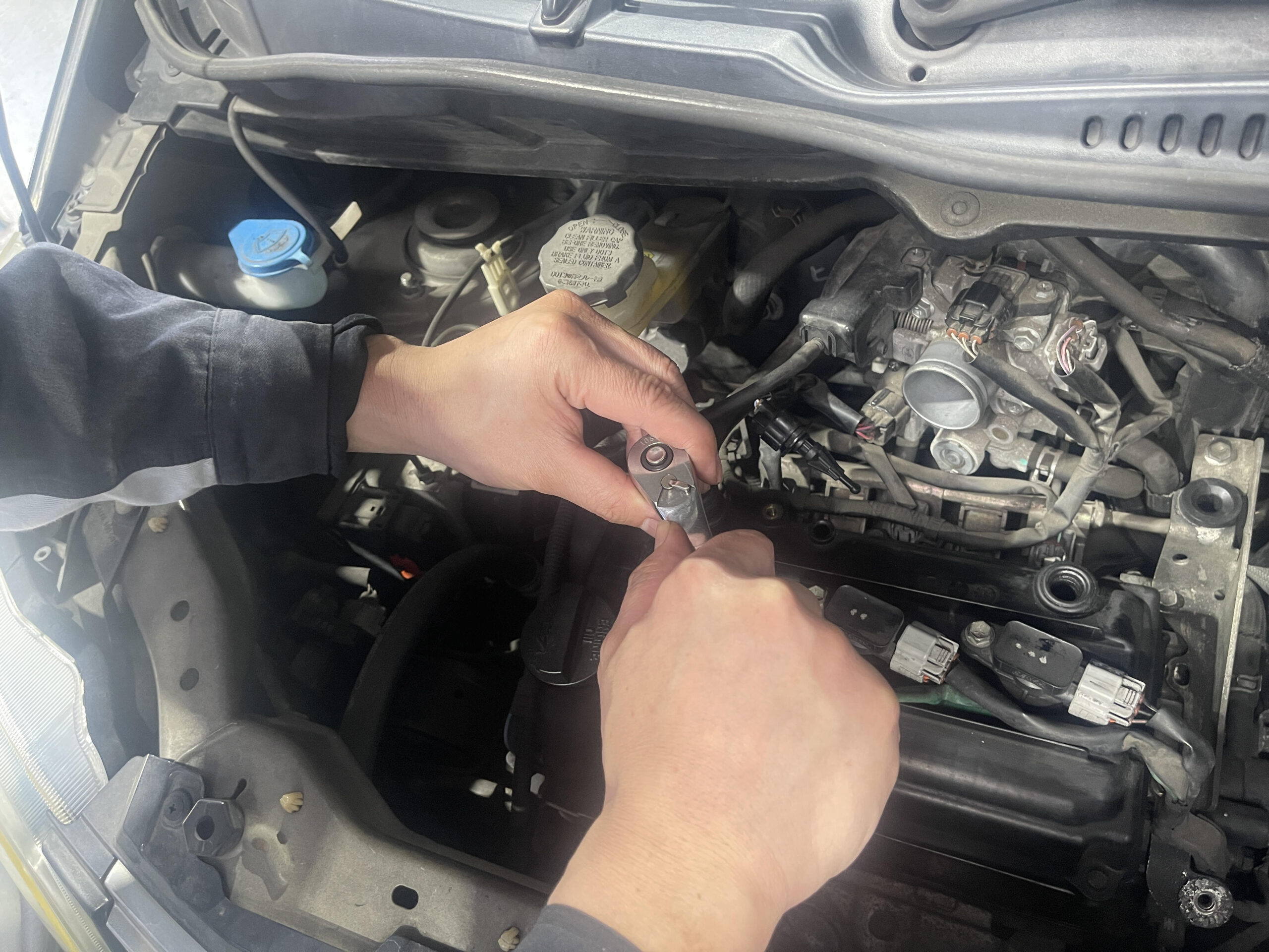 ヤハタ自販の整備風景