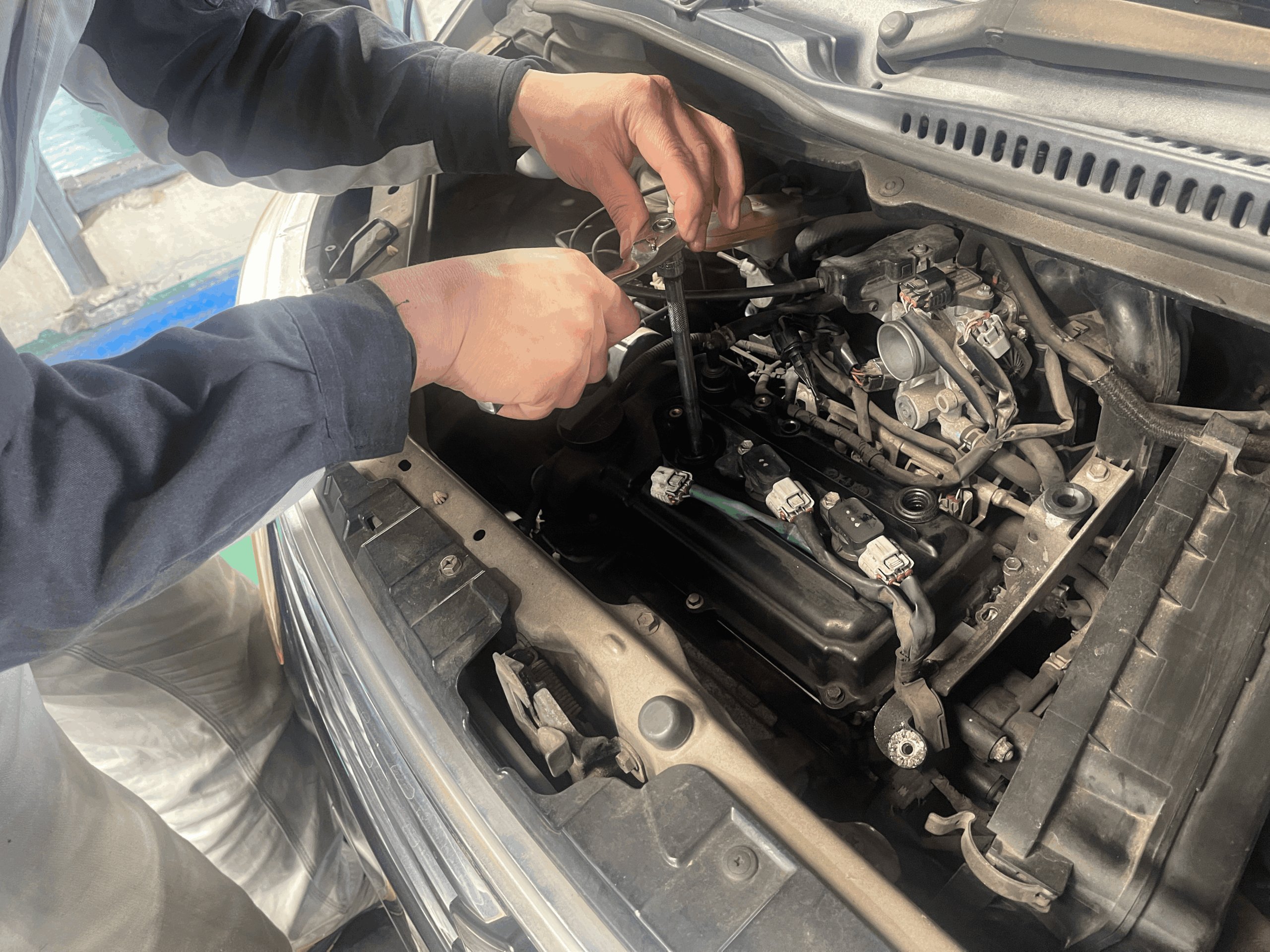 八幡西区 車検 整備工場の様子